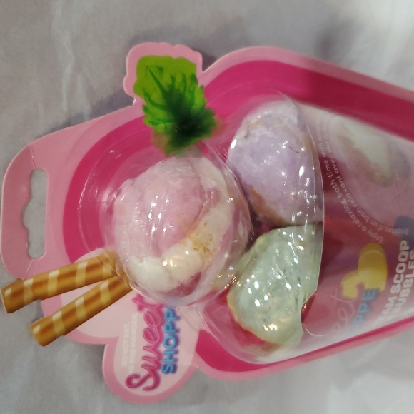 Sweet shoppe ice cream scoop shaped bath bubbles new - Picture 4 of 7